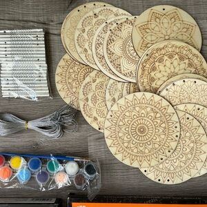 Wooden Mandala Ornament Paint Kit - Natural Wood